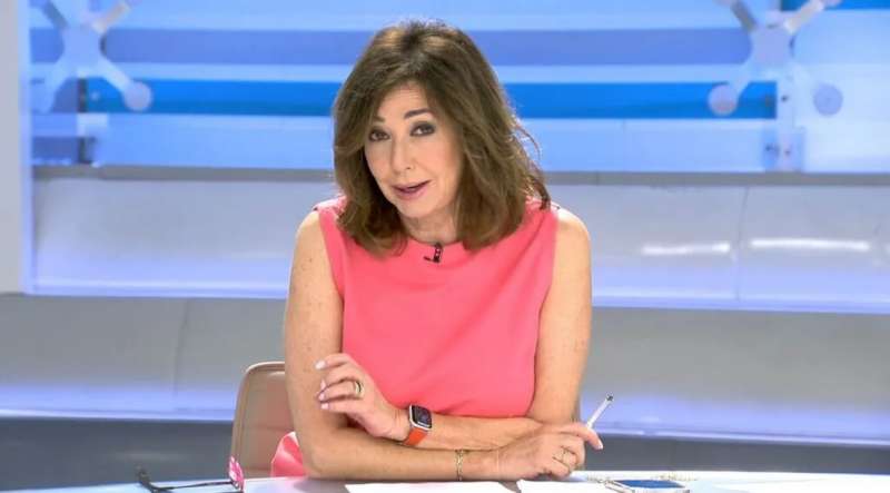 Ana Rosa Quintana, durante la emisión del programa