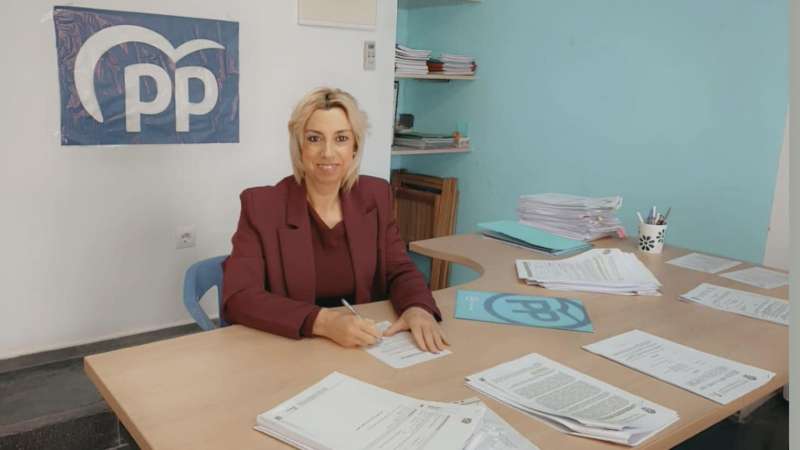 Carmen Francisca Arnal, hasta ahora nmero dos del PP de Serra, abandona el partido. EPDA