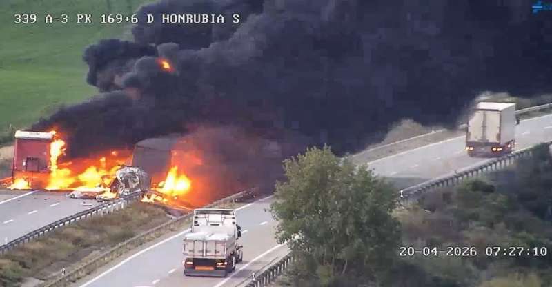 Vista de una c�mara de la DGT durante el accidente. EFEDGT 