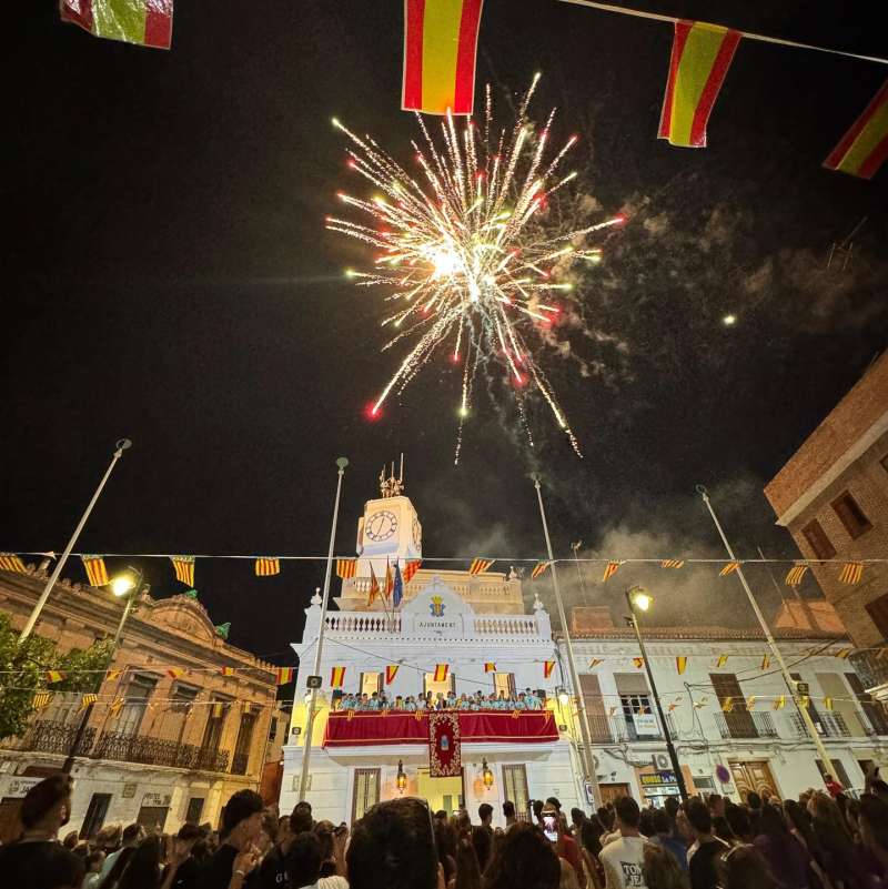 El preg des del balc de lajuntament. EPDA