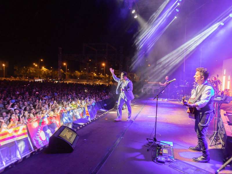 Un concert de les festes de Sant Bernat a Alzira.  EPDA