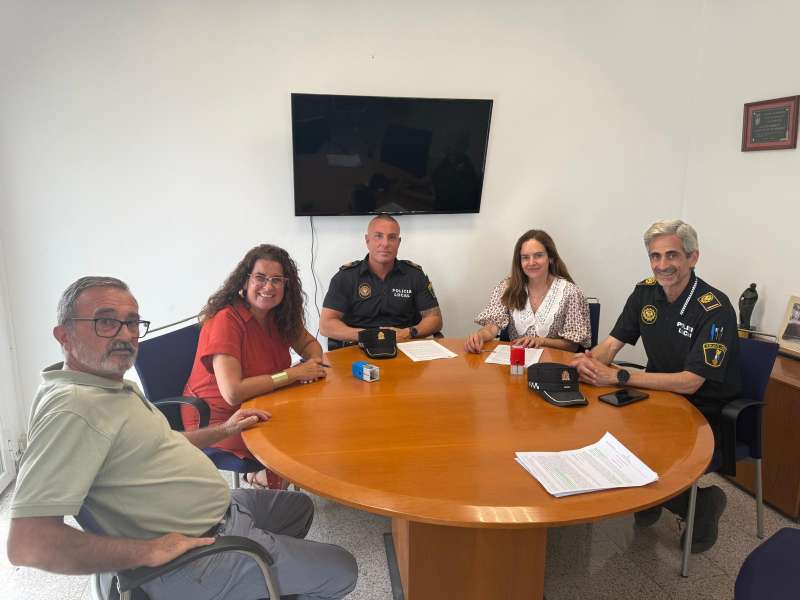 Foto del acuerdo.  EPDA