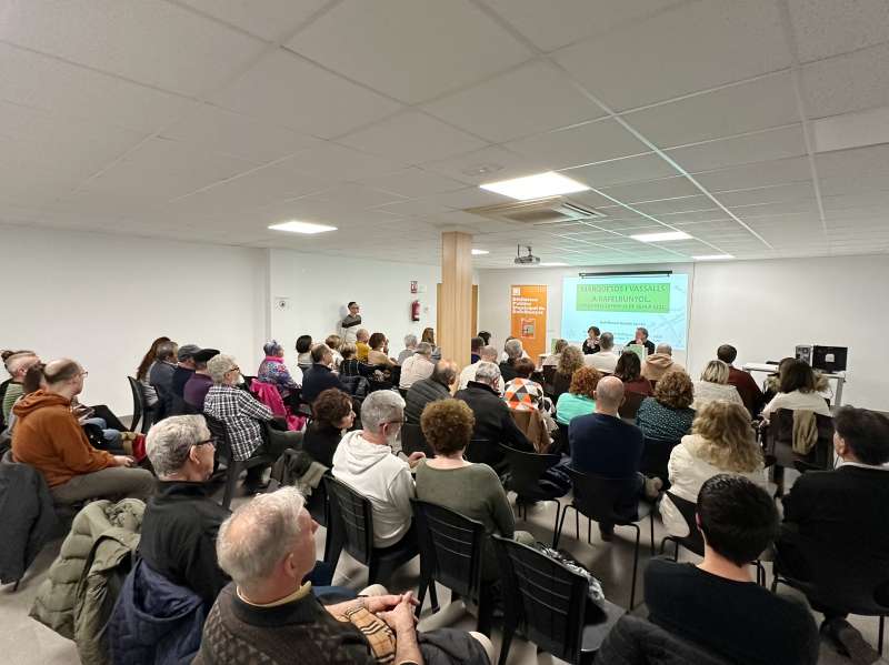 La presentaci dels ltim treball guanyador del premi dinvestigaci. EPDA