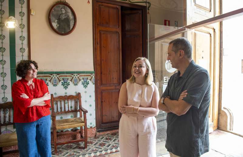 Enguix visita Fundaci Horta Sud en Torrent.  EPDA