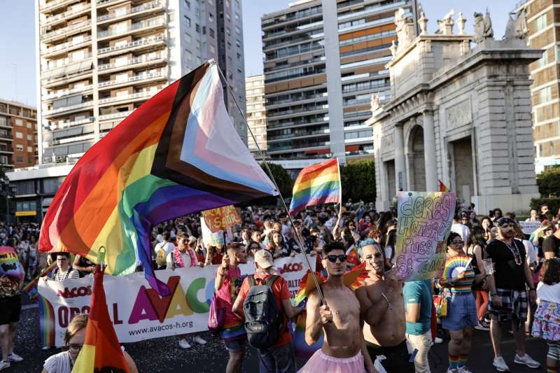 Imagen de archivo de la manifestacin del Orgull LGTBI+ en Valncia. EFEManuel Bruquearchivo
