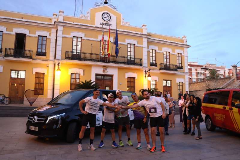 Mario y el equipo  EPDA