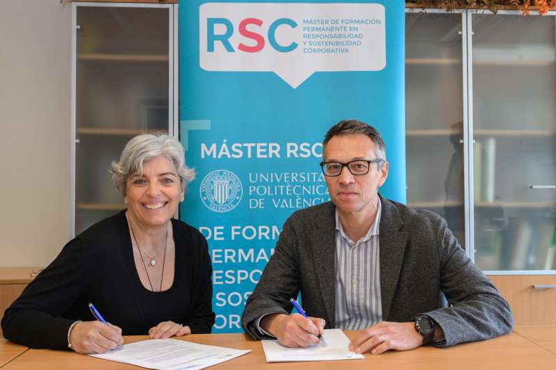 Diana Carrero, directora de IKEA Valencia, y Javier Ribal, decano de la Facultad de ADE de la UPV. EPDA