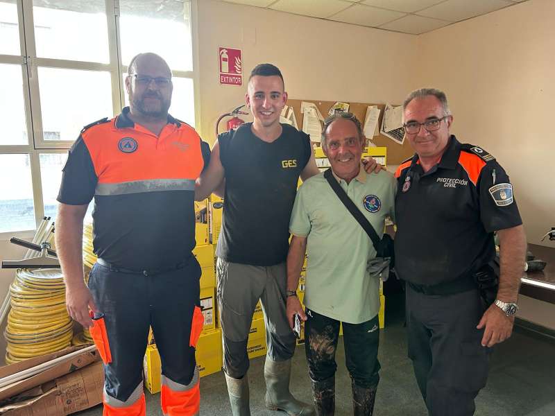 Entrega Hidrolimpiadoras Mancomunitat Horta Sud Proteccion Civil Torrent Paiporta i representantes  Asuara.  EPDA