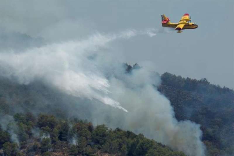 Imagen de archivo de un avión de extinción de incendios. /EPDA