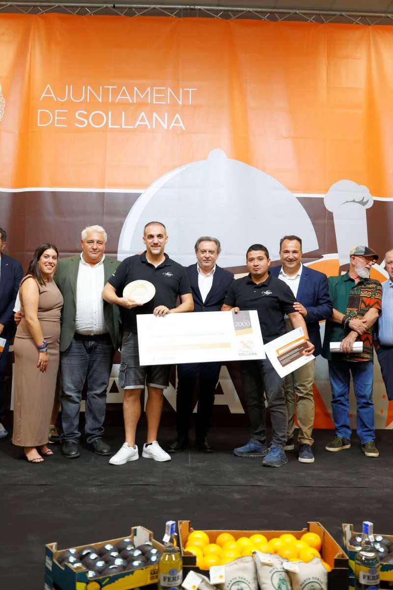 Primer premio del I Concurso Profesional de Paella Valenciana con naranja de Sollana.  EPDA 