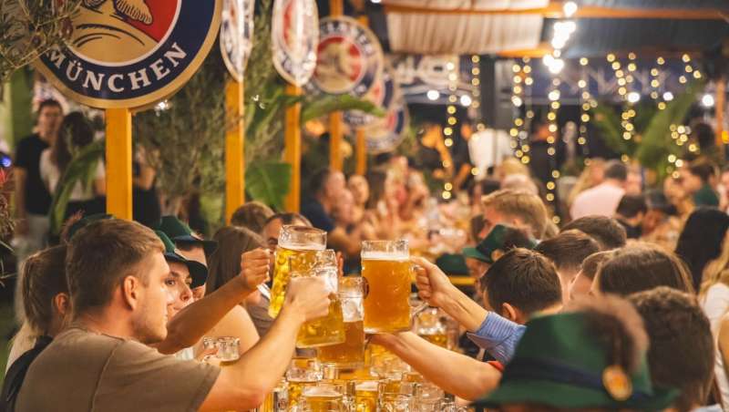 Oktoberfest Paulaner.  EPDA
