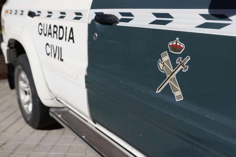 Coche de la Guardia Civil con el anagrama o identidad corporativa  Foto: EFE
