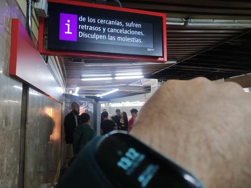 Pantalla de una de las estaciones indicando los retrasos existentes en la lnea C-6 de Cercanas.EPDA