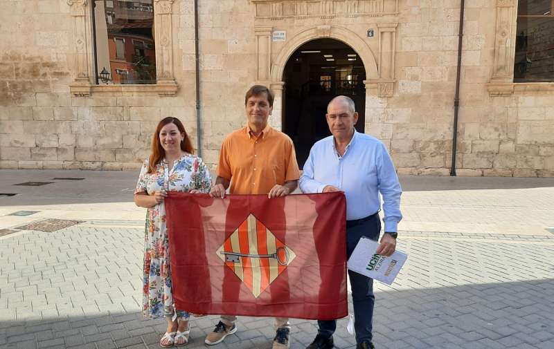 Gemma Alós (PSPV-PSOE), Alfons Domínguez (Compromís) i Enrique Montalvá (UCIN)./EPDA