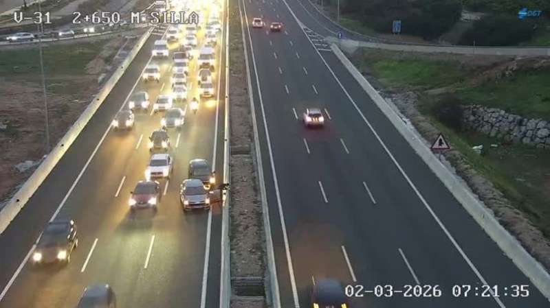 Imagen de la V-31 a la altura de Silla, cedida por la DGT.  EPDA