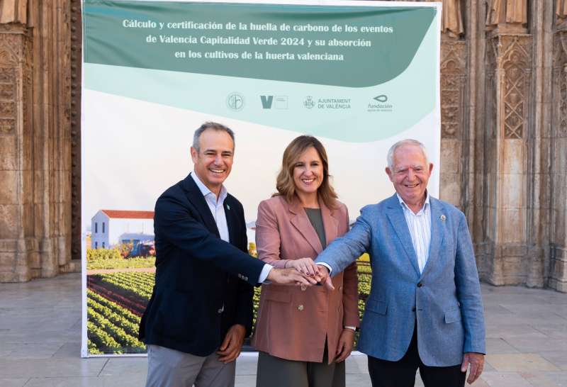 Valencia presenta su iniciativa innovadora en la Plaza de la Virgen.EPDA