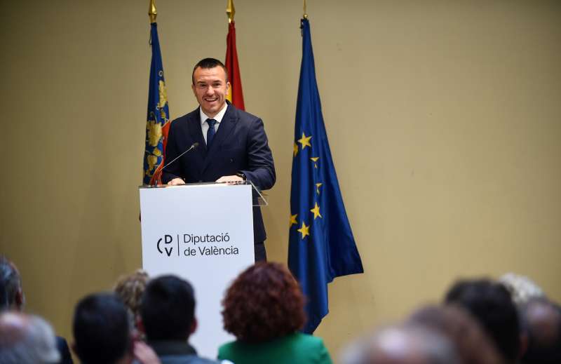 Vicente Momp�. EPDA