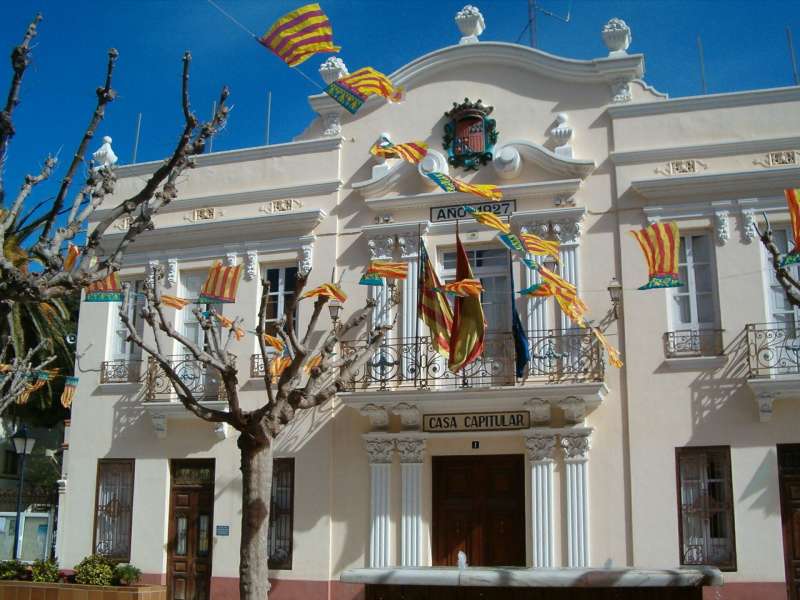La fachada del ayuntamiento. EPDA