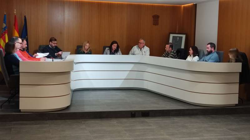 Un instant del ple extraordinari de Faura on es va aprovar el pressupots de 2,4 milions deuros per a este 2026.  EPDA