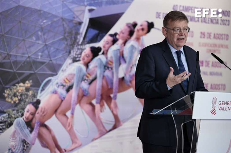El president de la Generalitat, Ximo Puig, durante el acto de presentaciÃ³n del Campeonato Mundial de Gimnasia RÃ­tmica 2023. EFE/Biel AliÃ±o
