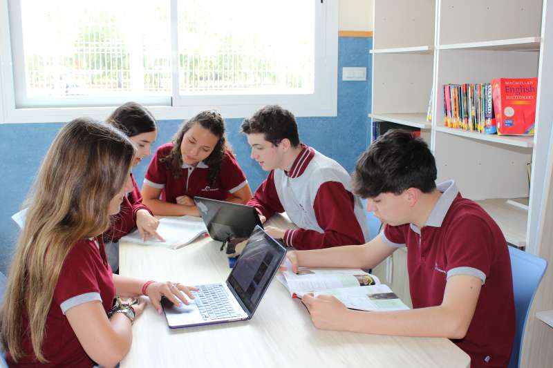Alumnos del Colegio Camarena Canet.  EPDA
