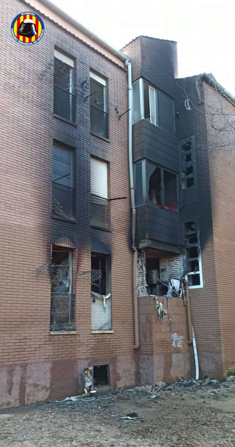 Edificio afectado por el inendio
