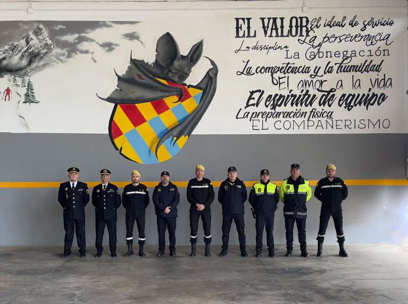 La Policía Local de Sagunto participa en una Jornada de Confraternización con la Unidad Militar de Emergencias en la Base Jaime I de Betera. /EPDA