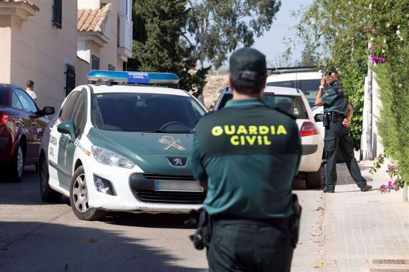 La Guardia Civil ha detenido a 4 personas e investiga a otra más. /EPDA