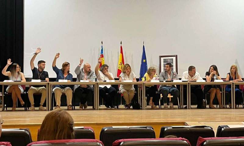 La corporacin municipal de Gilet en una imagen de archivo.  EPDA
