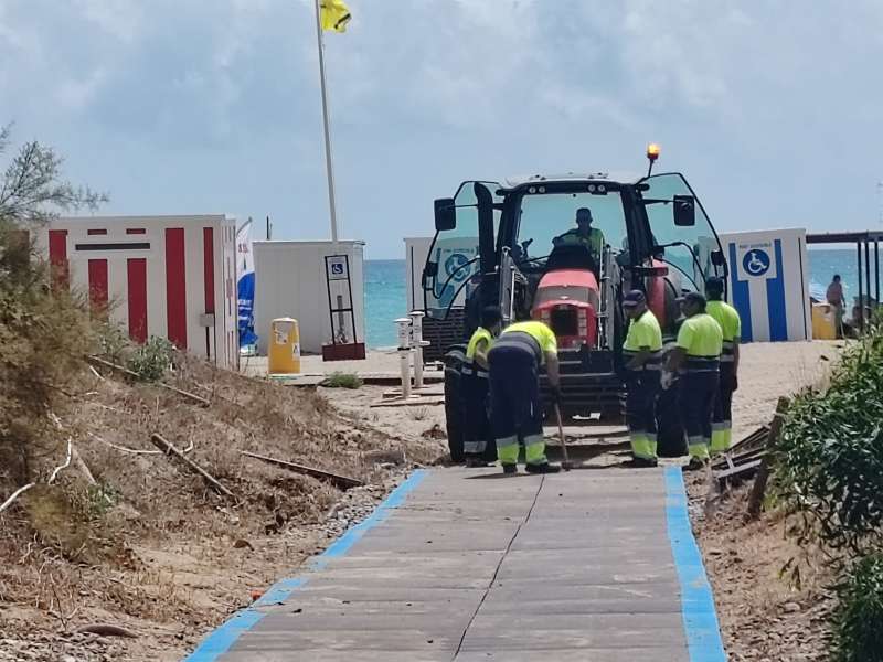 Pase de la playa afectado por el temporal  Foto: Ayuntamiento de Canet den Berenguer