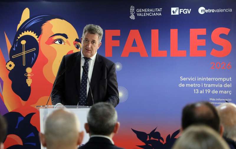 El vicepresidente tercero y conseller de Medio Ambiente, Infraestructuras, Territorio y Recuperaci�n anuncia que, por primera vez, metro y tranv�a circular�n durante siete d�as seguidos sin interrupci�n.ArchivoEPDA