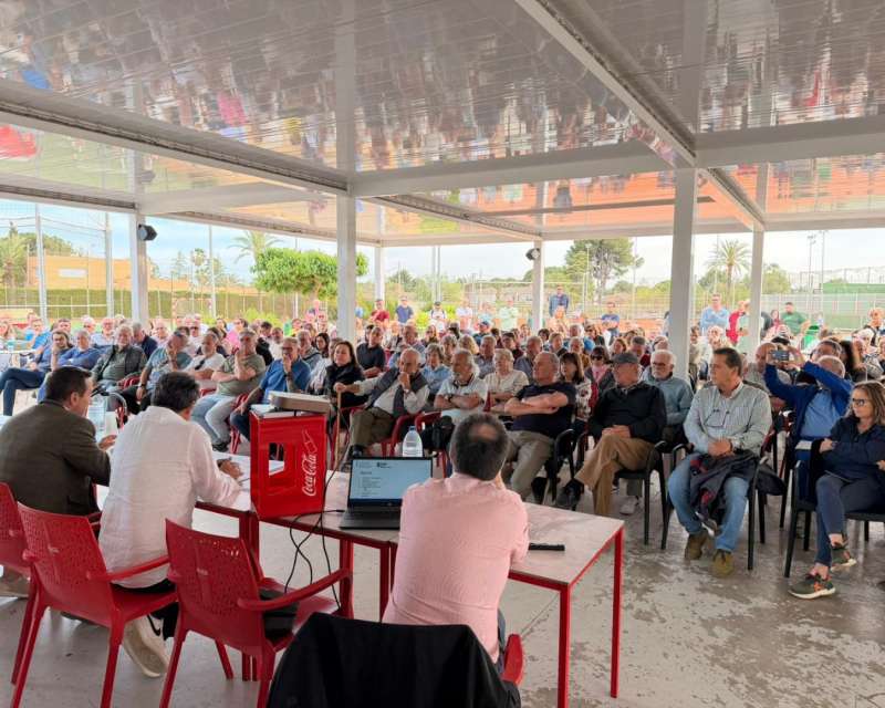 Reuni�n informativa sobre la nueva depuradora que dar� servicio a Serra, Olocau, B�tera y La Pobla de Vallbona. EPDA