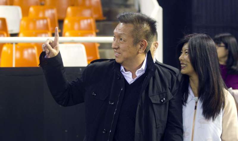 El mximo accionista del Valencia, Peter Lim y su esposa. EFEArchivo
