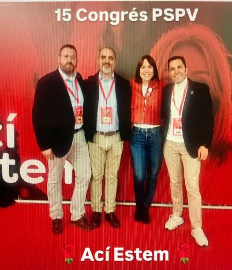 El subdelegado de Gobierno, segundo de la izquierda, junto a la ministra y secretaria general del PSPV-PSOE y el alcalde de Canet. EPDA