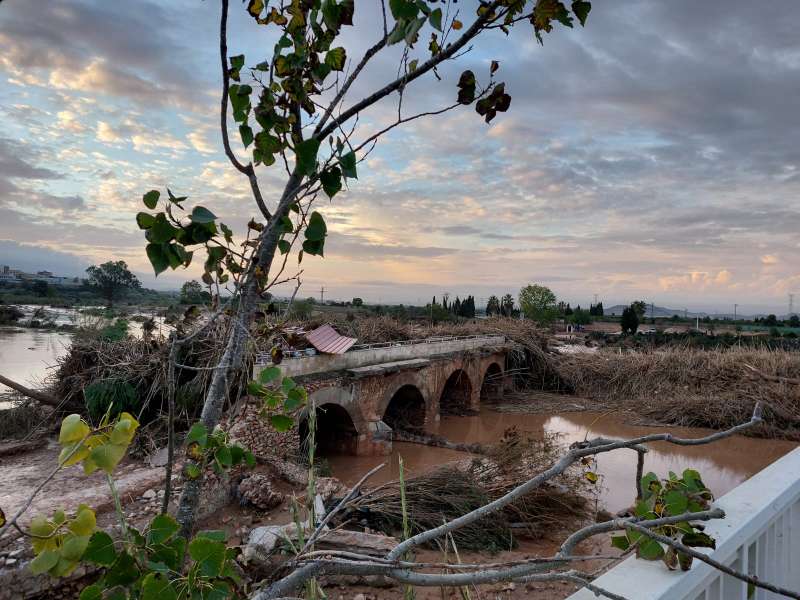 Puente que conecta Riba-roja de Tria con varios municipios de la comarca. EPDA