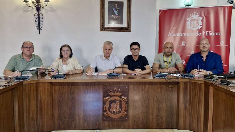 Signatura del conveni de Falles.EPDA
