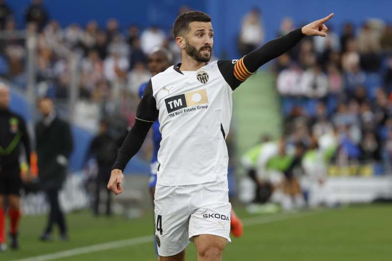 El defensa del Valencia Jos Luis Gay. EFE Archivo
