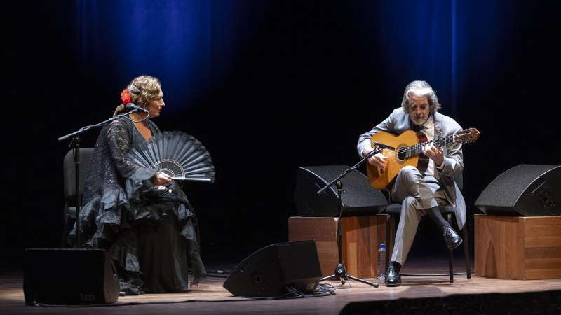La cantaora Estrella Morente y el guitarrista Rafael Riqueni.  EPDA