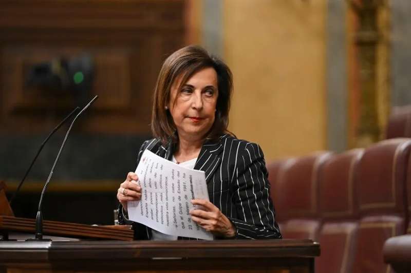 La ministra de Defensa, Margarita Robles, interviene durante la sesin de control al Gobierno en el Congreso de los Diputados. EFEFernando Villar