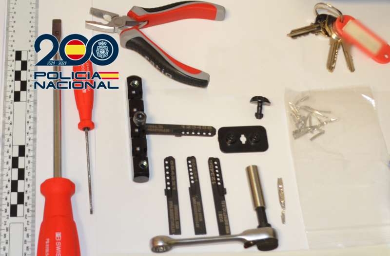 Parte del material confiscado. EPDA