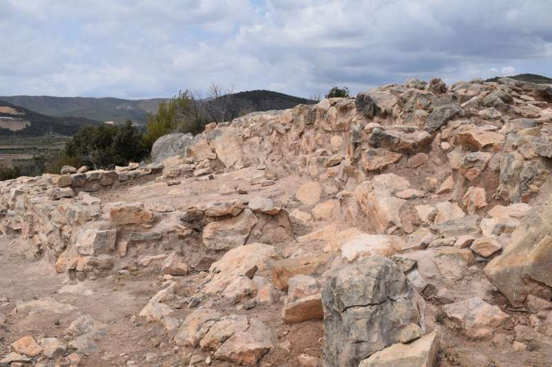 El Puntal de Cambra, poblado de la Edad de Bronce en Villar del Arzobispo. /JUDITH CELMA