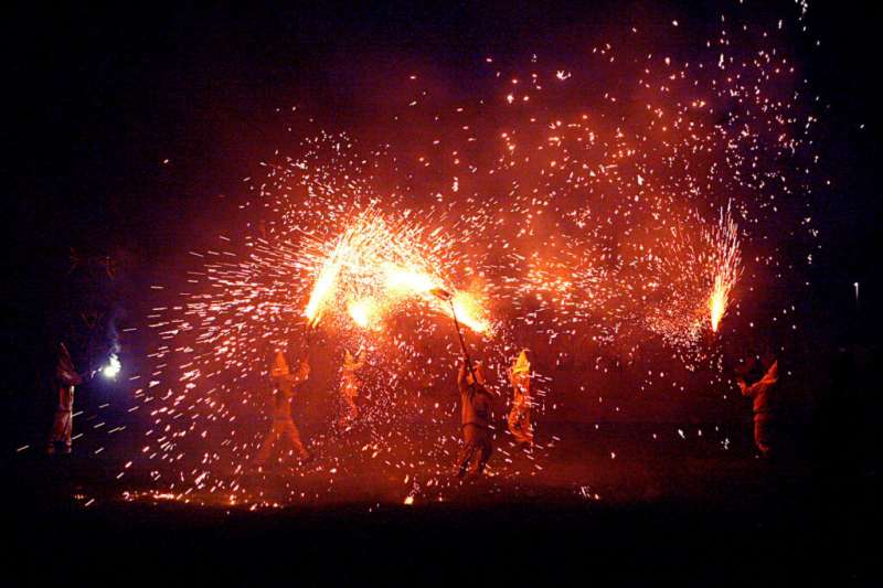 Un espectáculo de fuegos artificiales. EPDA