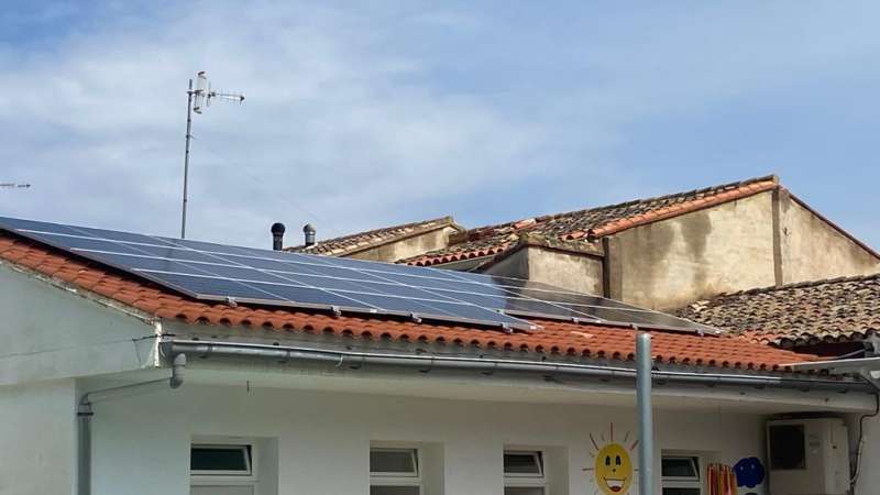Les 34 plaques solars fotovoltaiques./EPDA