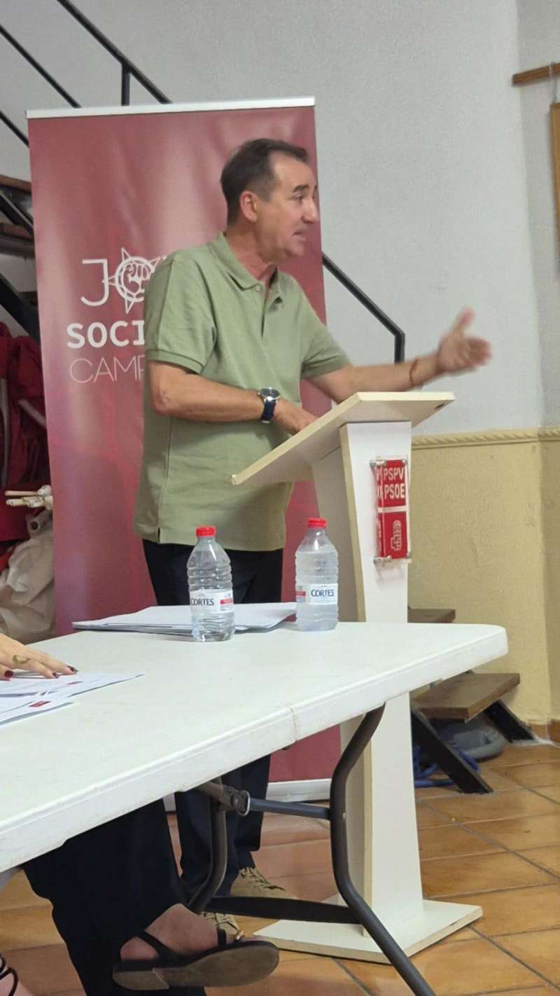 El secretario general del PSPV de Riba-roja y alcalde del municipio, Robert Raga. EPDA
