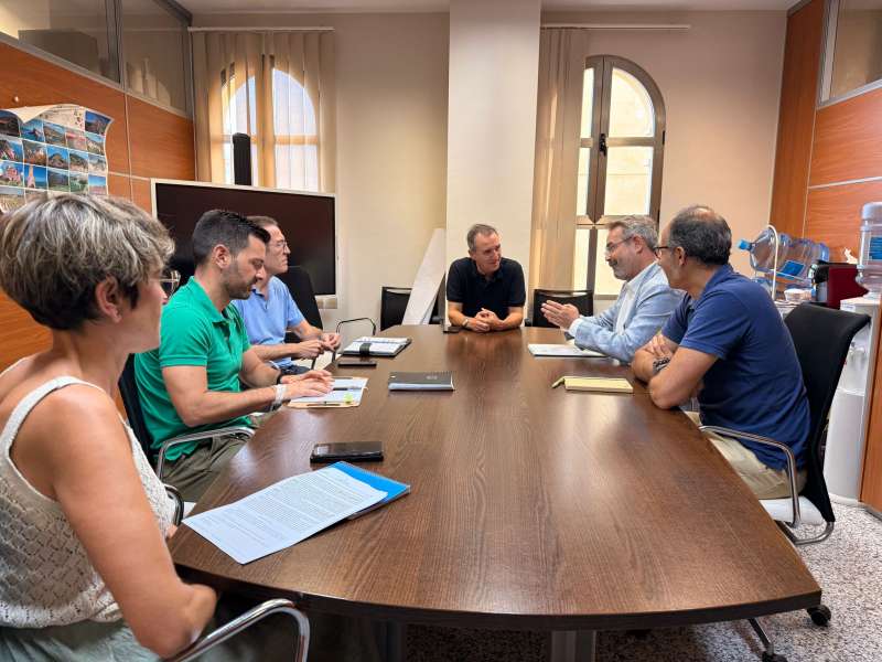 Un instante durante la reunin. EPDA
