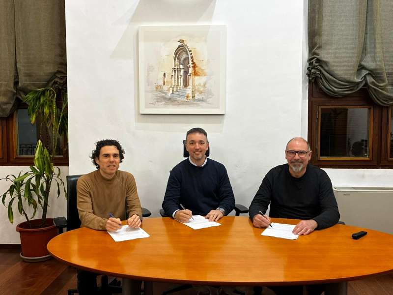 Firma convenio Federaci� Comer�. EPDA