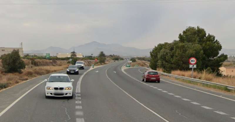 La N-332 a la altura de Xeresa, la carretera donde ha tenido lugar el accidente.  Foto: Google Maps