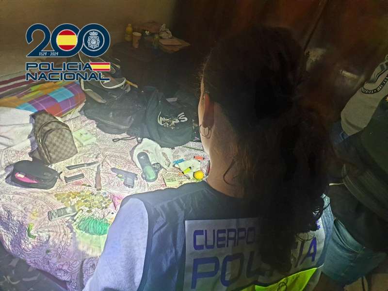 entes de la Polica Nacional han desmantelado en Gandia (Valencia) un punto negro de venta de droga EPDA